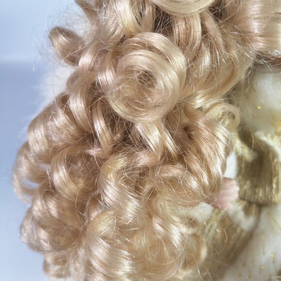 Vintage Animated Christmas Seated Angel Feathered Moving Wings Blonde Curls Fur - Picture 8 of 14